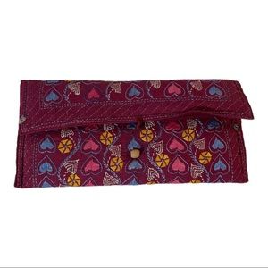 Vintage wallet | clutch purse embroidered heart design snap closure large pocket